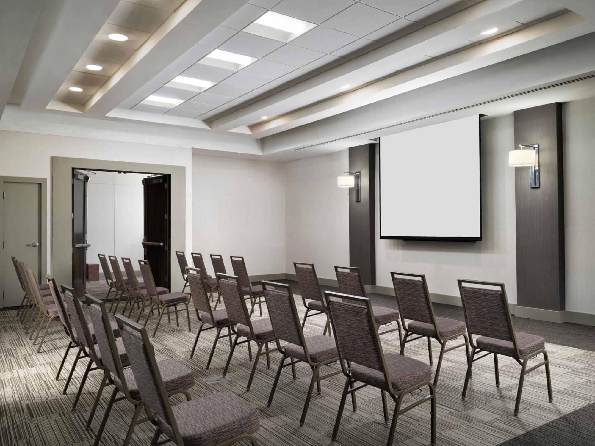 Holiday Inn - Cincinnati - Liberty Way By Ihg Вест-Честер Екстер'єр фото